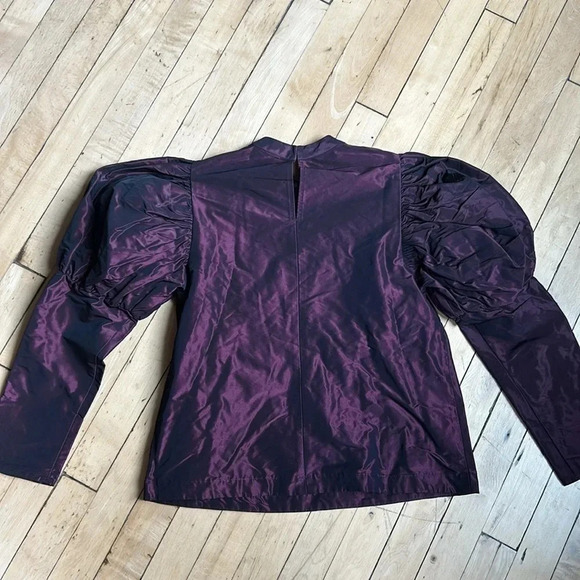 Express Long Sleeve Shirt with Puff Sleeves | Statement Sleeves | Power Sleeves - Picture 5 of 9